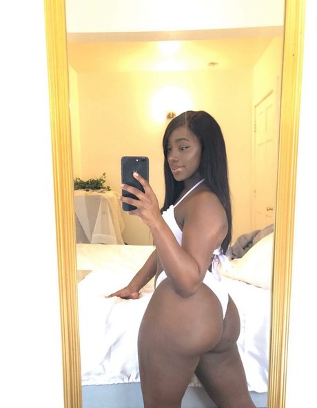 bribriann6722 strip onlyfans