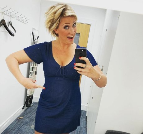 Becky Mantin topless onlyfans