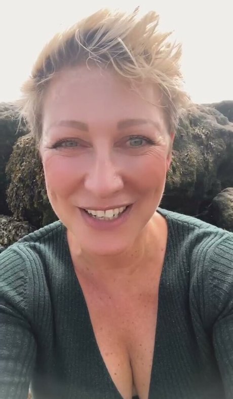 Becky Mantin feet onlyfans