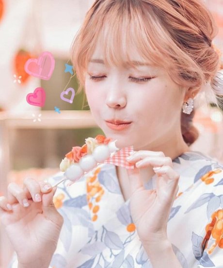 Ely Cosplayer leaks only fans