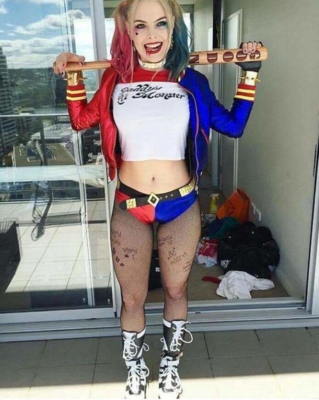 Infamousbylaura onlyfans.