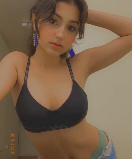 Izze King onlyfans photos