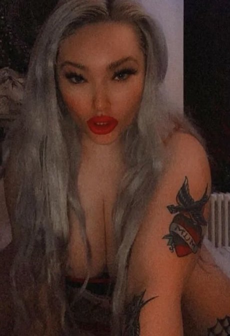 cherryb0mbxo naked onlyfans leaks