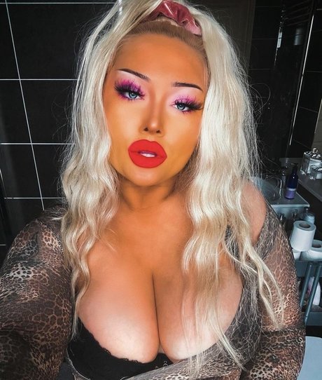 cherryb0mbxo onlyfans leaks naked