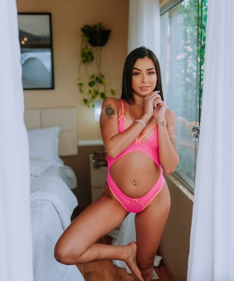 Naty Carolinne onlyfans nudes leak