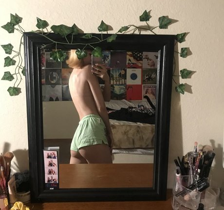 Dinkhoe onlyfans posts