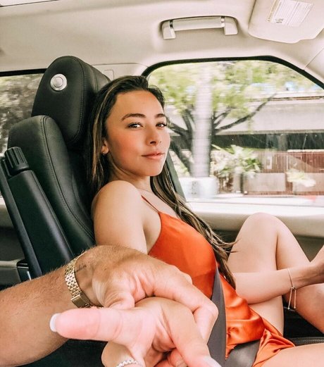 Jessica De La Cruz onlyfans nude leak