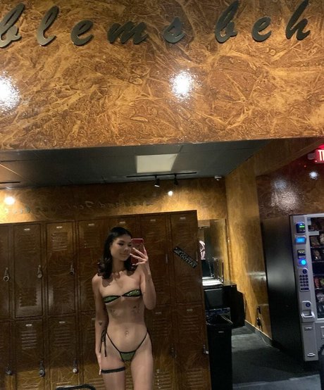 corademie on onlyfans