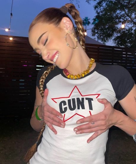 Olivia O Brien onlyfans leak free