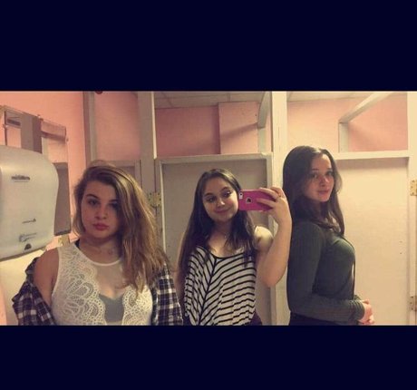 Elsalmorton onlyfans exposed