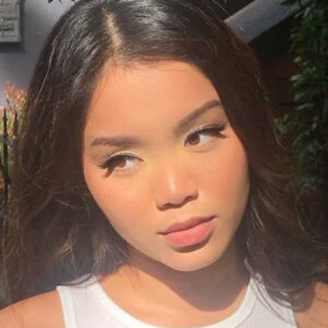 Nhu Dinh onlyfans model images