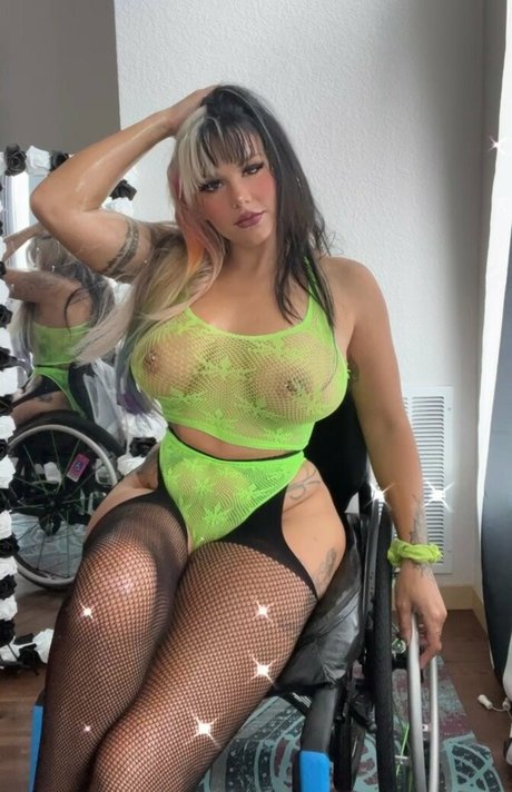Thewheelchairbarbie onlyfans strip tease