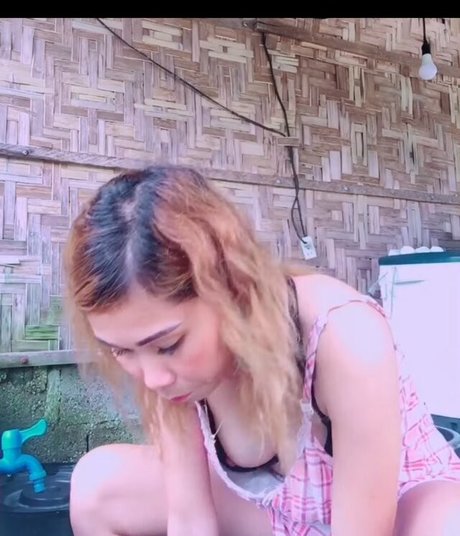 Lhyn Ghee Tv onlyfans star