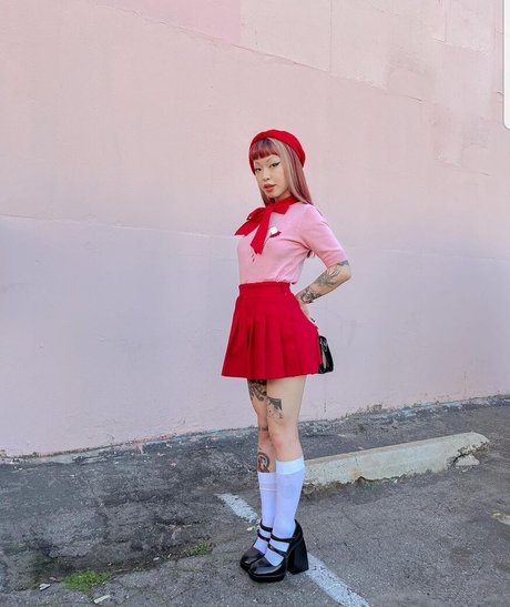 Olivya Nora onlyfans free