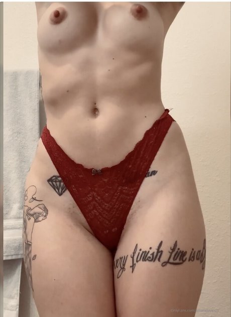 Amalia Loveee nude porn onlyfans
