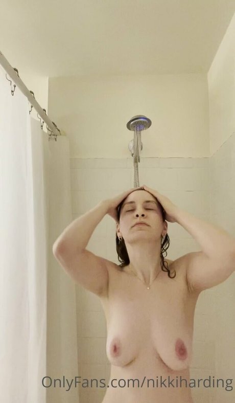 Nikki Jabs onlyfans leajs