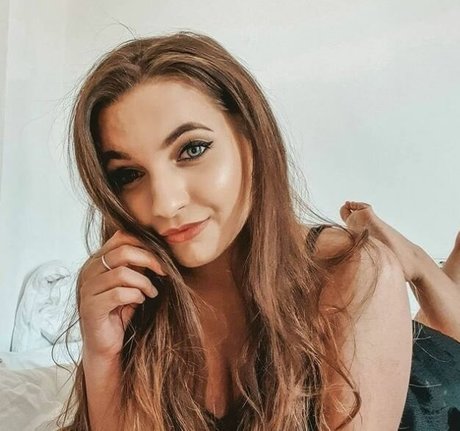 Lecsaale onlyfans xxx