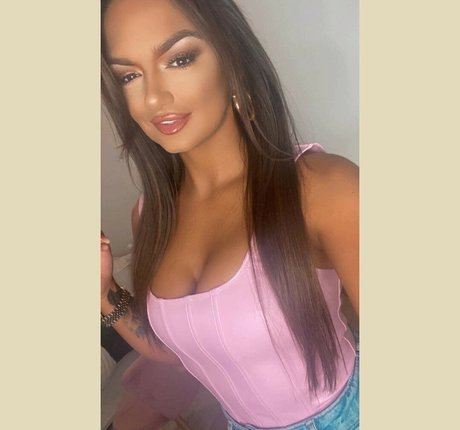 Sasha Woods leaks only fans