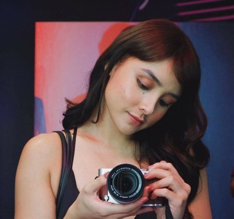 Sarah Carlos naked onlyfans leak