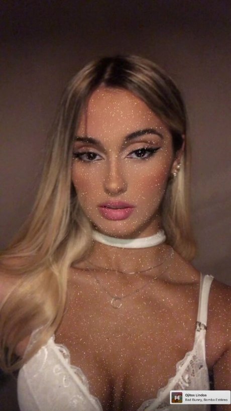 Cande Simoneit onlyfans pics