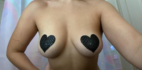 Alexis Pierce Profile pic