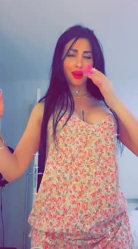 Mira Nouri onlyfans lesk