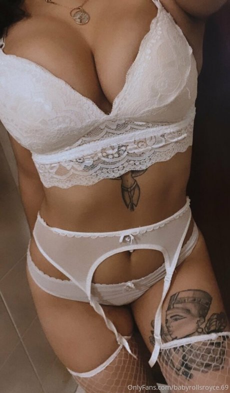 babyrollsroyce 69 naked on onlyfans