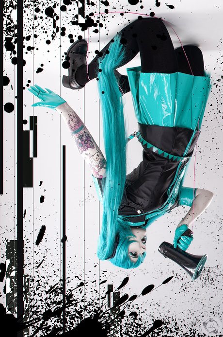 Bizarre Deer Profile pic