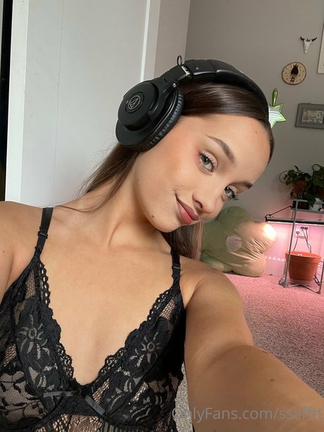 Flaurescent only fans leaked