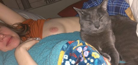 Paris Eike onlyfans content leaked