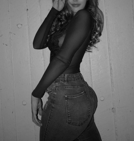 tonaughty21 porn onlyfans leak