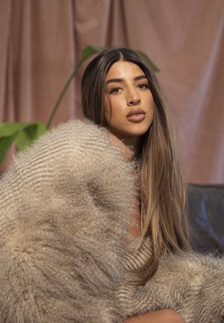 Shanna Signh only fans leaked