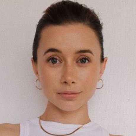 Olesya Rulin onlyfans naked leak