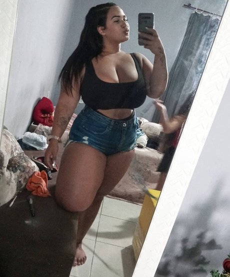 Adriane Esteves nude leak onlyfans