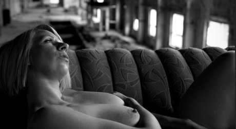 Amanda Busty only fans content