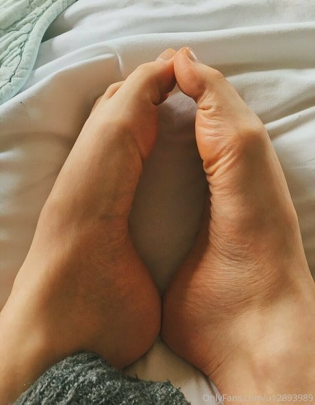 Ellbat nude onlyfans leak