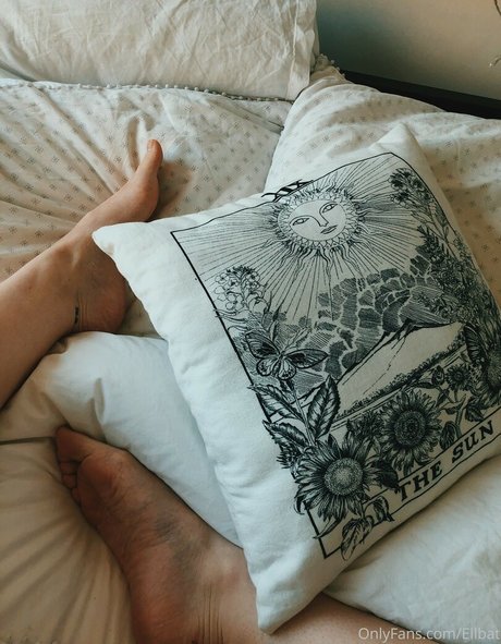 Ellbat onlyfans post
