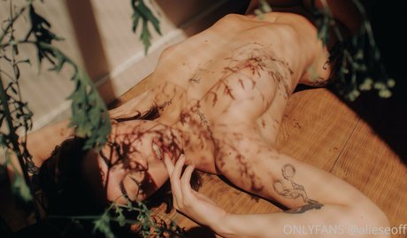 Aliesealieseoff onlyfans leaked porn