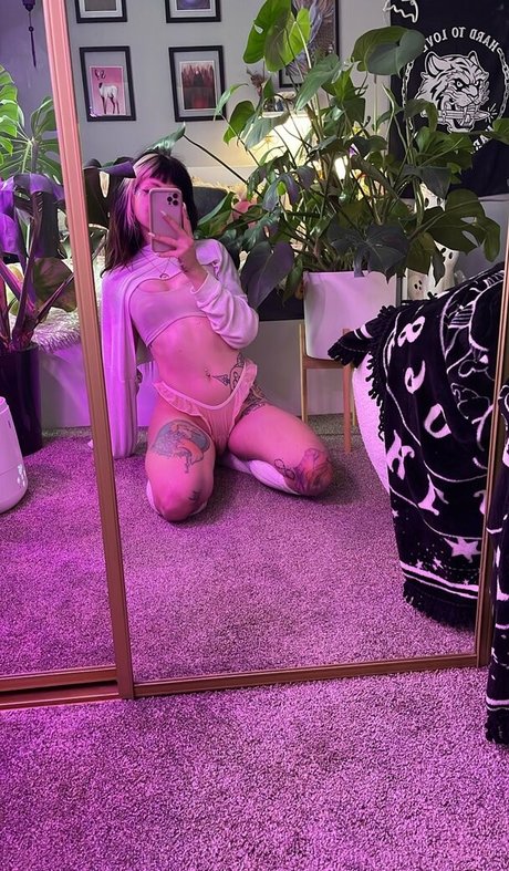 Ashesbardole Profile pic