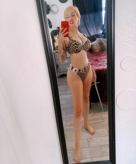 Rocknrollcleopatra onlyfans leaks