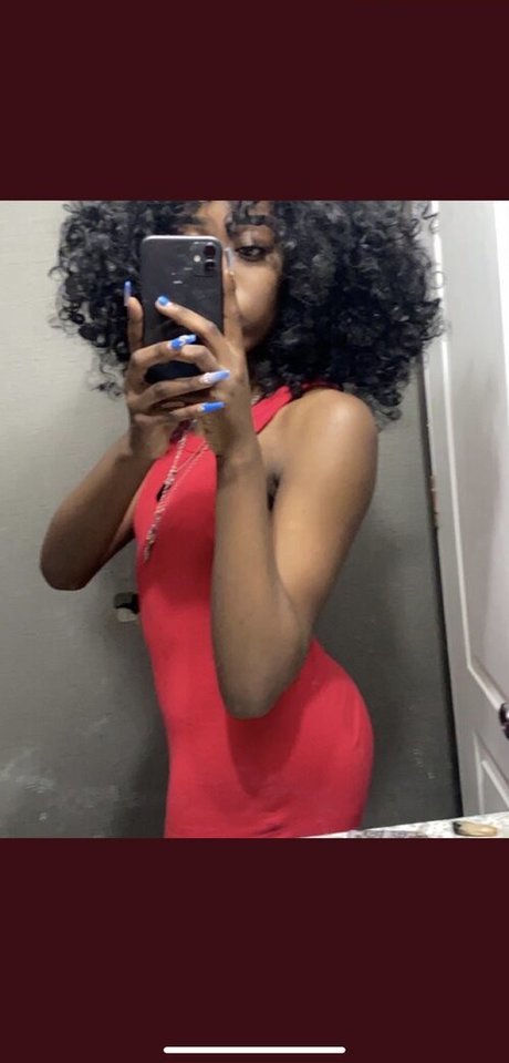 freakazoidinatl onlyfans nudes