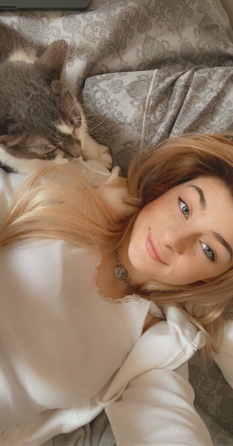 Hollywood Dancer onlyfans uncensored