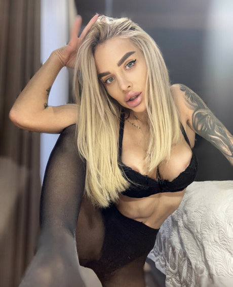 Jasmine Bombshell onlyfans leaks nudes