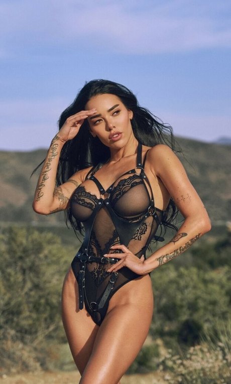 Lily Andrew s nudes onlyfans leak