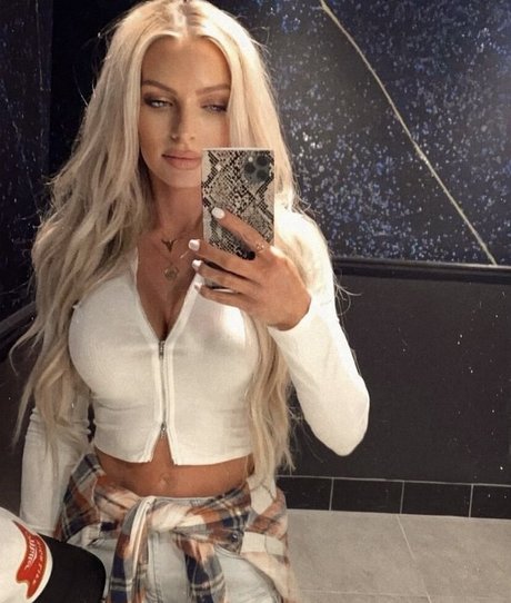 Holly Stocks onlyfans leak naked