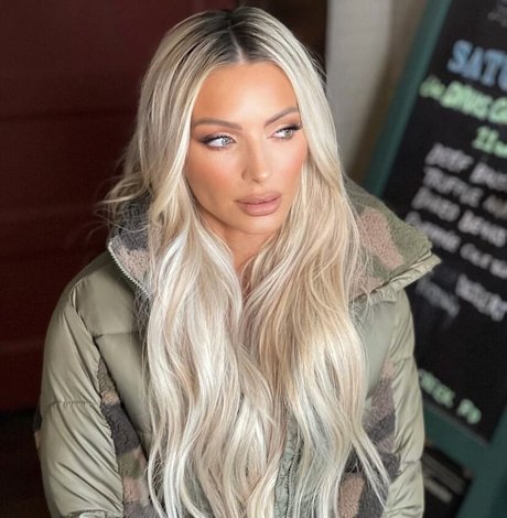 Holly Stocks onlyfans nudes