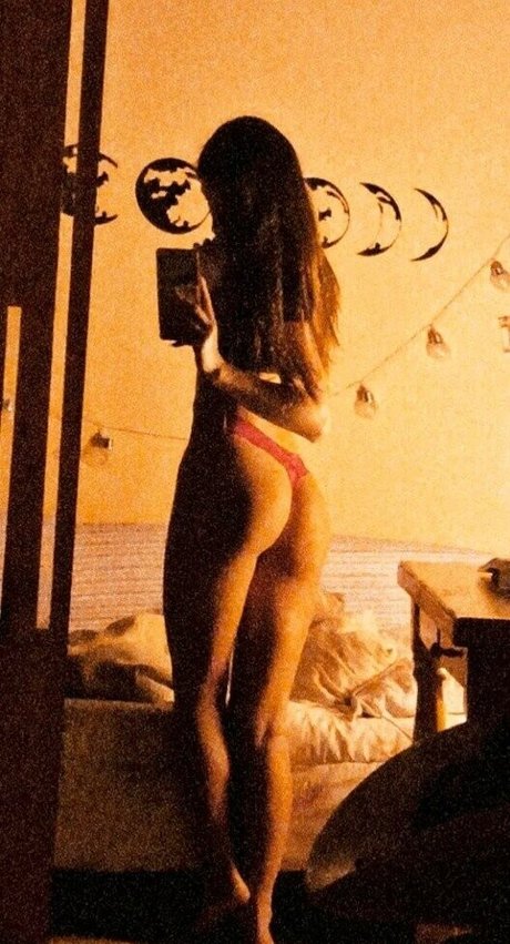 Flor Laneve onlyfans leaked pics