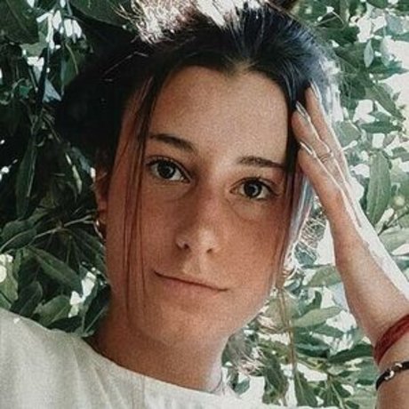 Flor Laneve nude onlyfans leak