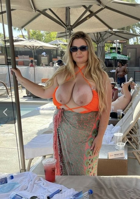 Megan Cullison onlyfans model