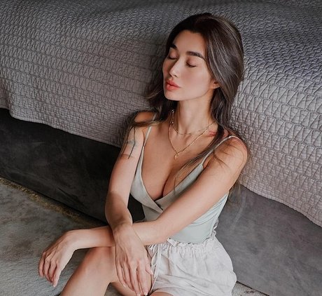 Nicole Asensio onlyfans photos